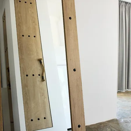 Aparthotel Cinco