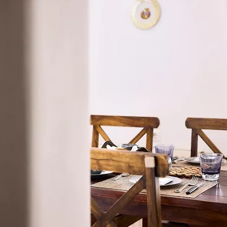 Cinco Aparthotel